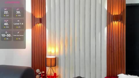 Snapshot of justin_mack_ chatting on 12-03-25, 07:23 Justin online show from 12-03-25, 07:23