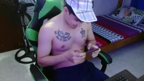 justin_taylor02 online show from 09-29-25, 11:31