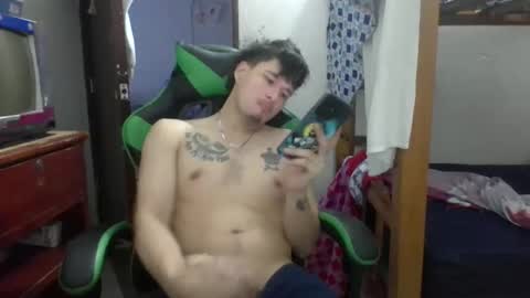 justin_taylor02 online show from 11-09-25, 12:36