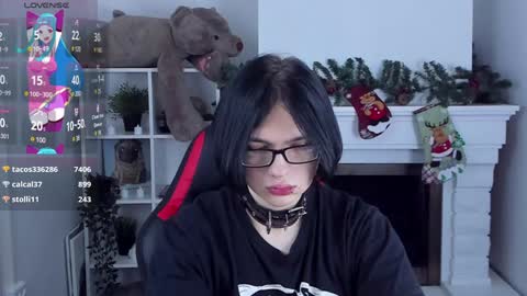 Snapshot of justin_twinkboy chatting on 12-28-24, 02:11 JUSTIN online show from 12-28-24, 02:11