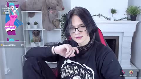 Snapshot of justin_twinkboy chatting on 01-11-25, 11:02 JUSTIN online show from 01-11-25, 11:02
