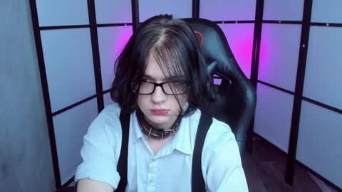 Snapshot of justin_twinkboy chatting on 01-17-25, 02:50 JUSTIN online show from 01-17-25, 02:50