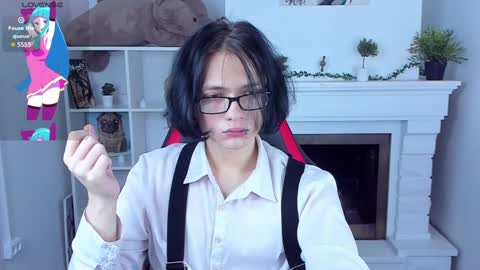 Snapshot of justin_twinkboy chatting on 01-19-25, 07:47 JUSTIN online show from 01-19-25, 07:47