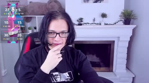 Snapshot of justin_twinkboy chatting on 01-26-25, 12:01 JUSTIN online show from 01-26-25, 12:01