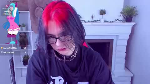 Snapshot of justin_twinkboy chatting on 02-28-25, 11:45 JUSTIN online show from 02-28-25, 11:45