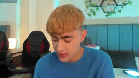 Snapshot of justinbe_ chatting on 09-16-25, 11:22 Justin online show from 09-16-25, 11:22