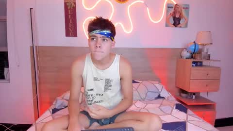 Justin online show from 10-19-25, 12:39