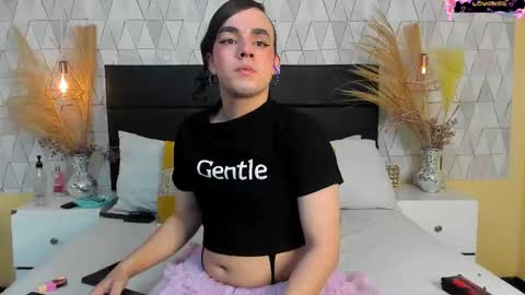 Justine online show from 03-19-26, 05:44