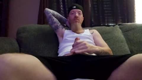 Snapshot of justinfromthadro chatting on 09-14-25, 09:25 justinfromthadro online show from 09-14-25, 09:25