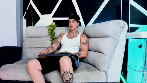 justinfuller_31 online show from 10-11-25, 07:12