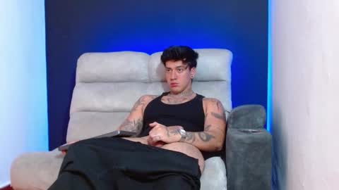 justinfuller_31 online show from 12-19-25, 08:38