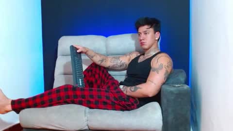 justinfuller_31 online show from 01-08-26, 10:12