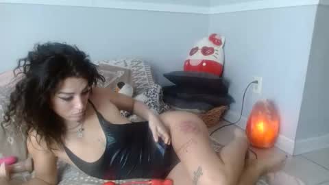 JustJezzebel online show from 10-01-25, 06:36