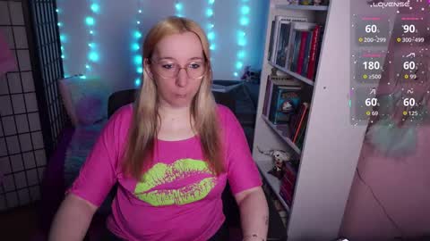 Snapshot of justkerryx chatting on 10-16-25, 08:15 Kerry online show from 10-16-25, 08:15