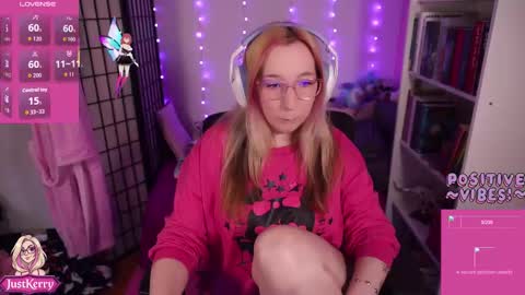 Snapshot of justkerryx chatting on 10-24-25, 08:55 Kerry online show from 10-24-25, 08:55