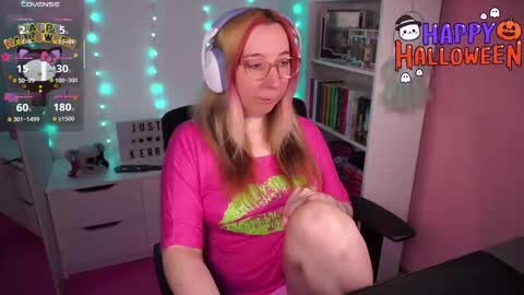 Snapshot of justkerryx chatting on 10-31-25, 08:48 Kerry online show from 10-31-25, 08:48