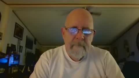 Snapshot of justlustagain chatting on 02-18-26, 01:45 justlustagain online show from 02-18-26, 01:45