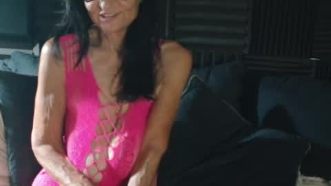 Bev aka Diamond online show from 10-16-25, 09:54