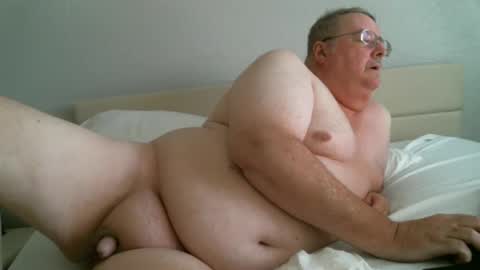 justmedm64 online show from 12-09-24, 05:41