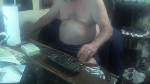Snapshot of justmeohio chatting on 10-15-25, 02:44 justmeohio online show from 10-15-25, 02:44