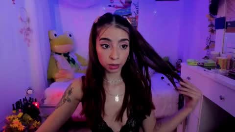 Mia online show from 01-18-25, 10:28