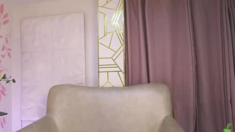 Nala online show from 02-26-25, 04:03