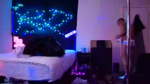 Snapshot of justwannalookgood4ya chatting on 02-07-25, 01:01 Eetantungfuk Mias online show from 02-07-25, 01:01