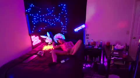 Snapshot of justwannalookgood4ya chatting on 02-12-25, 05:37 Eetantungfuk Mias online show from 02-12-25, 05:37