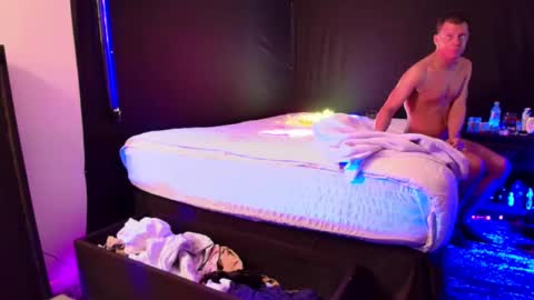 Snapshot of justwannalookgood4ya chatting on 02-15-25, 04:23 Eetantungfuk Mias online show from 02-15-25, 04:23