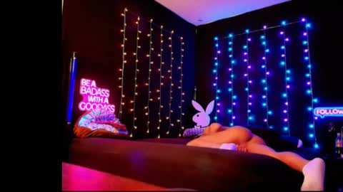 Snapshot of justwannalookgood4ya chatting on 02-26-25, 09:42 Eetantungfuk Mias online show from 02-26-25, 09:42