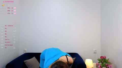 Juja and Kira online show from 02-01-25, 06:08