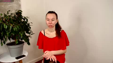 Juja and Kira online show from 02-06-25, 09:06