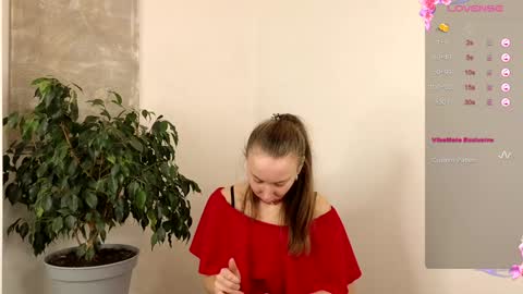 Juja and Kira online show from 02-08-25, 09:25