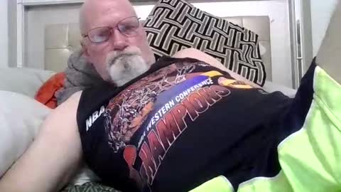 Snapshot of k109609 chatting on 11-04-25, 03:27 k109609 online show from 11-04-25, 03:27