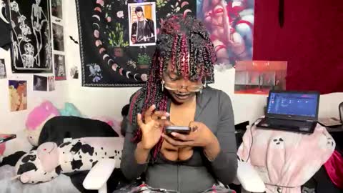 Aki Kim online show from 01-18-26, 04:00