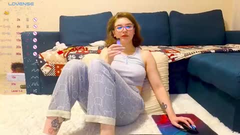 KITTY AND NICK Broadcast start time 10 am and 10 pm Moscow time online show from 02-11-25, 07:27