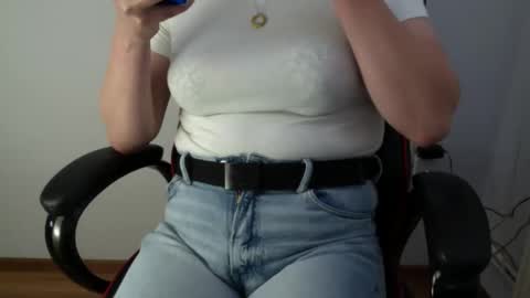 Snapshot of kacperbig98 chatting on 10-27-25, 02:26 kacperbig98 online show from 10-27-25, 02:26