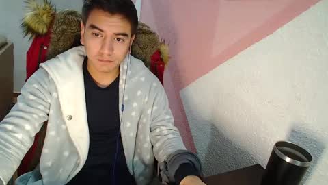 kael_art_d online show from 12-19-24, 02:34