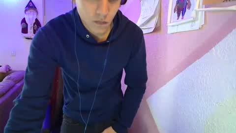 kael_art_d online show from 12-19-24, 04:46
