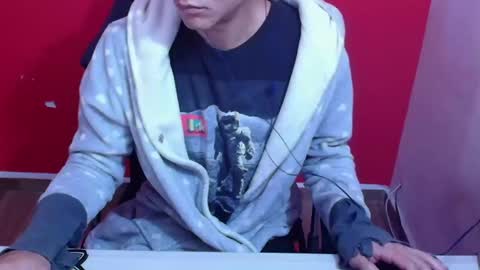 Snapshot of kael_art_d chatting on 10-24-25, 03:52 kael_art_d online show from 10-24-25, 03:52