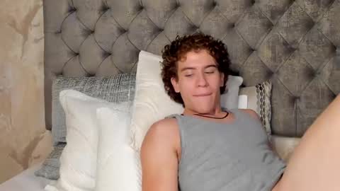 Snapshot of kael_brown1 chatting on 02-23-25, 11:11 KAEL online show from 02-23-25, 11:11