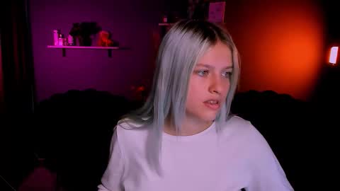 Snapshot of kaela_spell_ chatting on 10-17-25, 01:03 kaela_spell_ online show from 10-17-25, 01:03