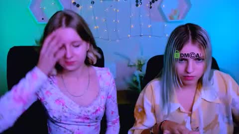 Snapshot of kaela_spell_ chatting on 11-14-25, 10:29 kaela_spell_ online show from 11-14-25, 10:29