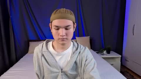 Felix online show from 10-07-25, 01:41