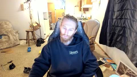 Kaiku77 online show from 11-19-25, 07:47