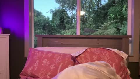 Kailee Smile online show from 01-28-25, 04:18