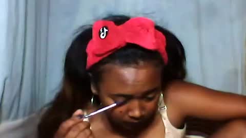 kaillah online show from 12-04-25, 07:17