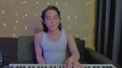 Snapshot of kain_takedaa chatting on 12-15-24, 10:47 Kain online show from 12-15-24, 10:47