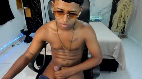 kaiser_alpha777 online show from 04-10-26, 09:52