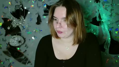 Kaitlin online show from 10-01-25, 05:19